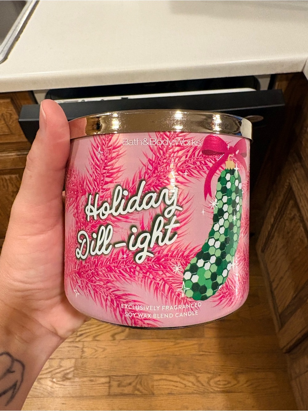Bath & Body Works Holiday Dill-ight Candle - Pink & Green